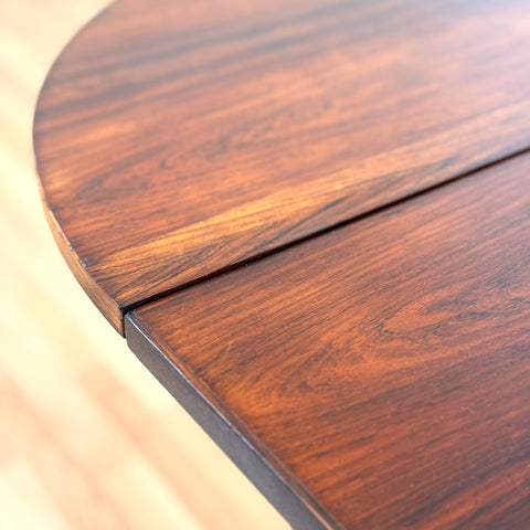 Danish dining table in Santos rosewood in the style of Arne Vodder