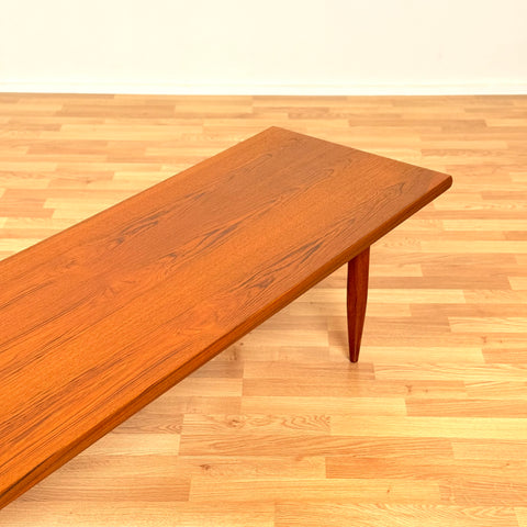 Danish sideboard in teak & beech