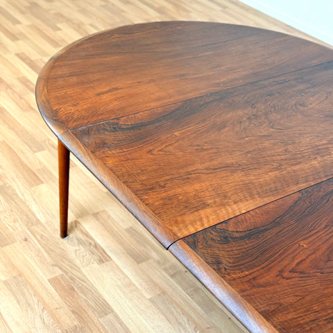 Danish round dining table in walnut