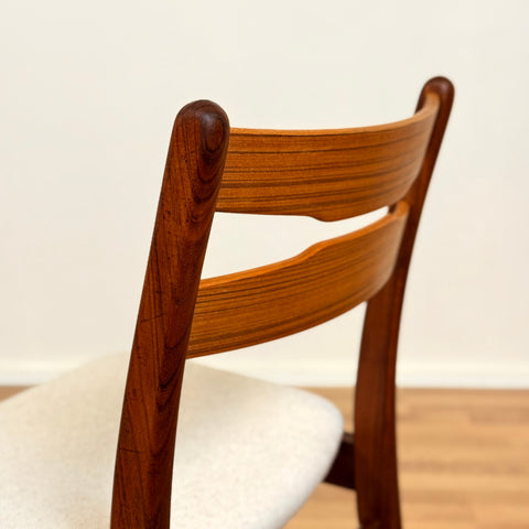 Danish set of 6 dining chairs in teak & walnut by Findahl