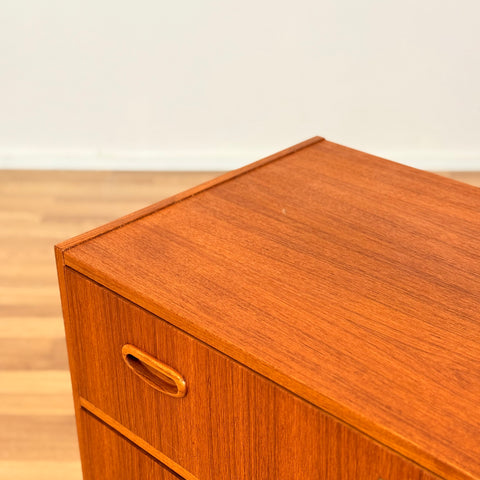 Chest of 3 drawers in teak, Sweden