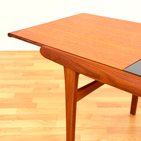 Swedish extendable coffee table in teak