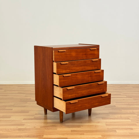 Danish chest of drawers in teak