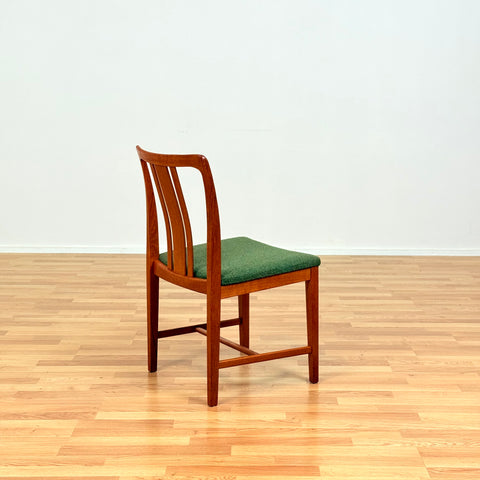Swedish dining chairs in teak by AB Linde Nilsson, Lammhult