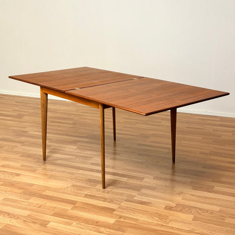 Swedish rectangular dining table by J.O. Carlssons möbelindustri