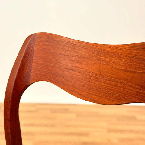 Danish set of 6 dining chairs 'model 71' by Niels O. Moller