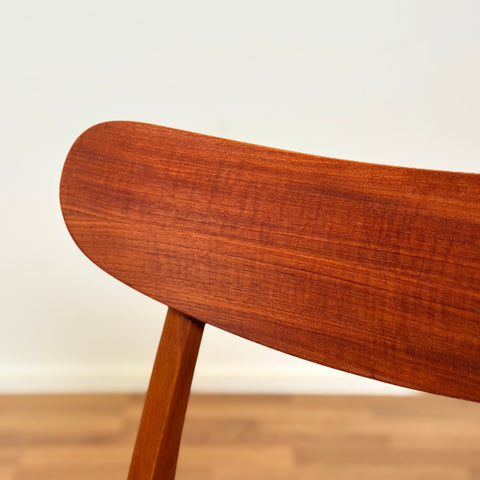 Danish set of 6 dining chairs in teak & beech