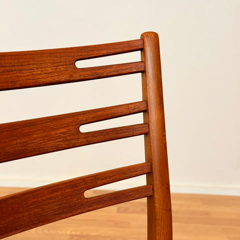 Danish set of 6 dining chairs "model 219" in teak & beech by Farstrup