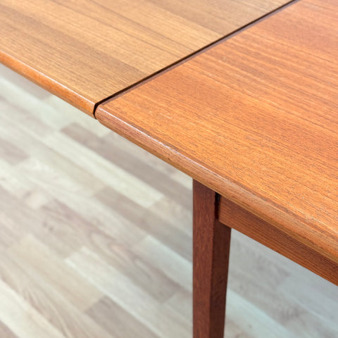 Dining table in teak, 1950s-60s, Denmark