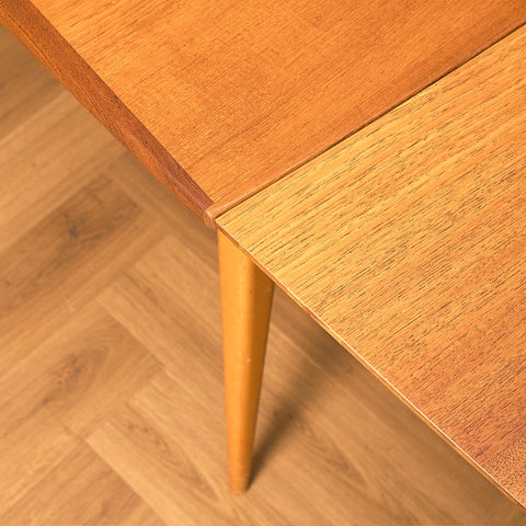Extandable swedish coffee table in teak & beech