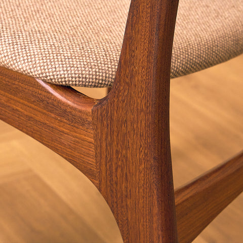 Danish set of 6 dining chairs in solid walnut by Erik Buch