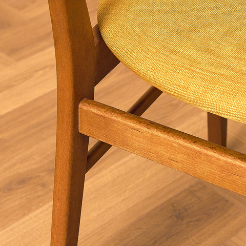 Matstolar i teak och bok av Farstrup, modell 210