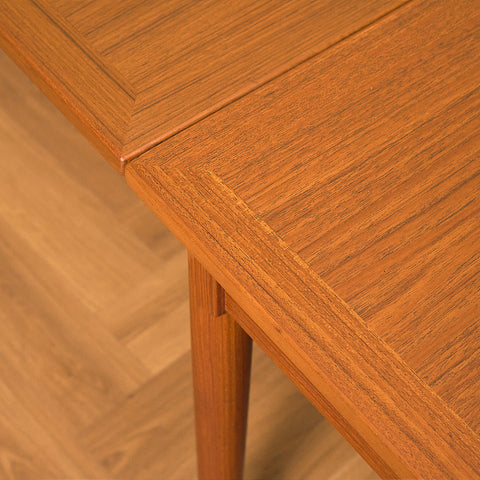 Danish dining table in teak by Slagelse Møbelværk