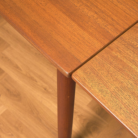 Danish dining table in teak