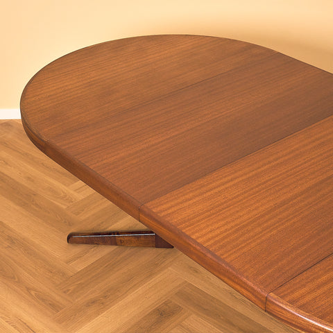 Danish round dining table in mahogany by Bramin