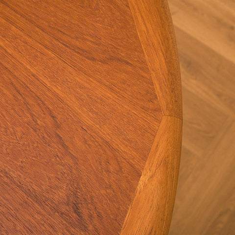 Danish round dining table in teak by D-Scan
