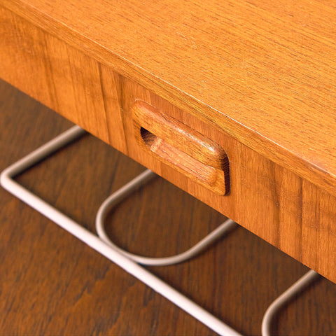 Svensk telefonhylla / sidobord i teak