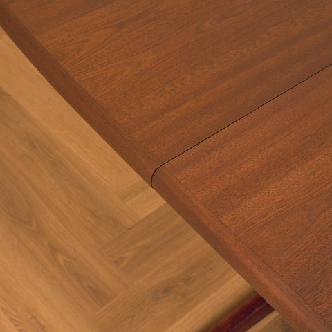 Danish oval dining table in mahogany by Skovby Møbelfabrik