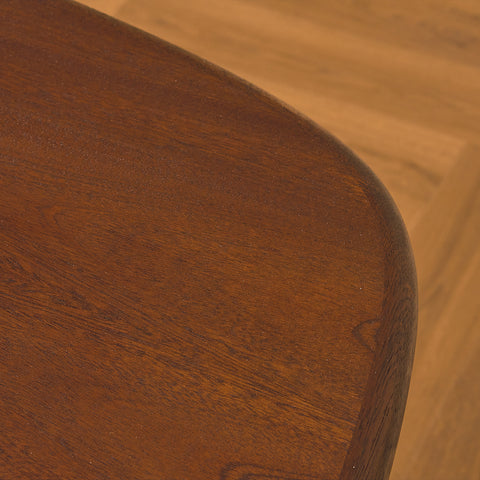 Danish oval dining table in mahogany by Skovby Møbelfabrik