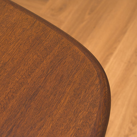 Danish oval dining table in mahogany by Skovby Møbelfabrik