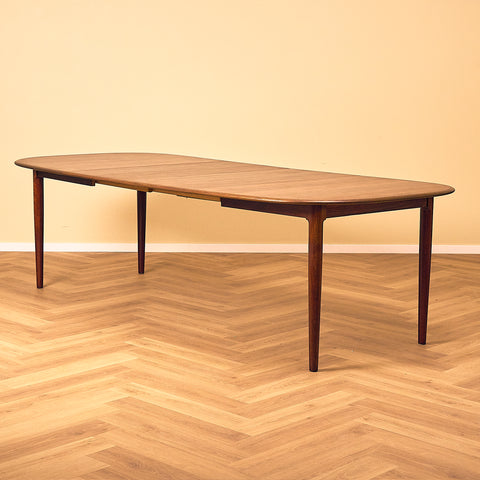 Danish oval dining table in Santos rosewood by Skovmand & Andersen