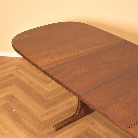 Danish dining table in mahogany by Farstrup