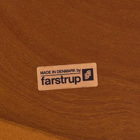Danish dining table in mahogany by Farstrup