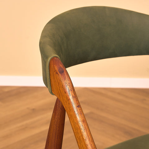 Danish dining chairs in teak, model 31 by Kai Kristiansen
