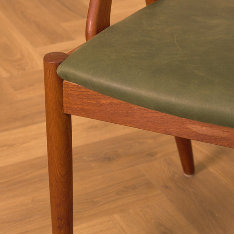 Danish dining chairs in teak, model 31 by Kai Kristiansen