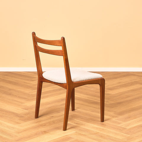 Danish set of 4 dining chairs in teak