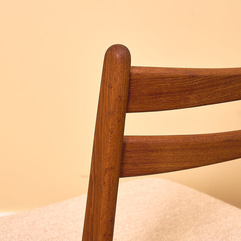 Danish set of 4 dining chairs in teak