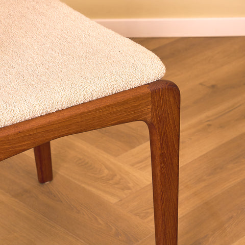 Danish set of 4 dining chairs in teak