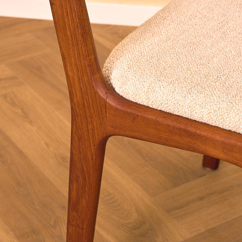 Danish set of 4 dining chairs in teak