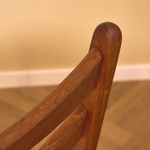 Danish set of 4 dining chairs in teak
