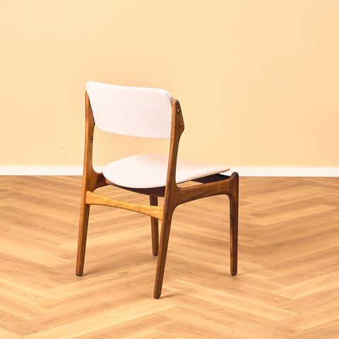 Danish dining chairs in Santos rosewood by Erik Buch for Oddense Maskinsnedkeri, model OD49