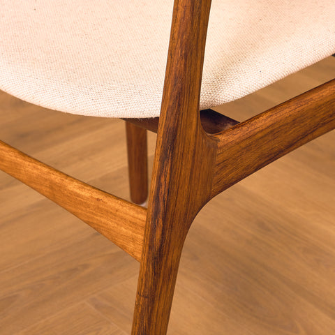 Danish dining chairs in Santos rosewood by Erik Buch for Oddense Maskinsnedkeri, model OD49