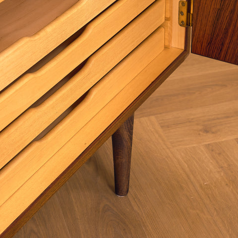 Danish sideboard in Santos rosewood by Carlo Jensen for Poul Hundevad