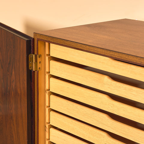 Danish sideboard in Santos rosewood by Carlo Jensen for Poul Hundevad