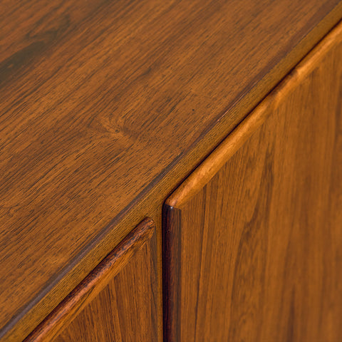 Danish sideboard in Santos rosewood by Carlo Jensen for Poul Hundevad