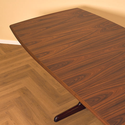 Danish oval dining table in Santos rosewood by Gudme Møbelfabrik