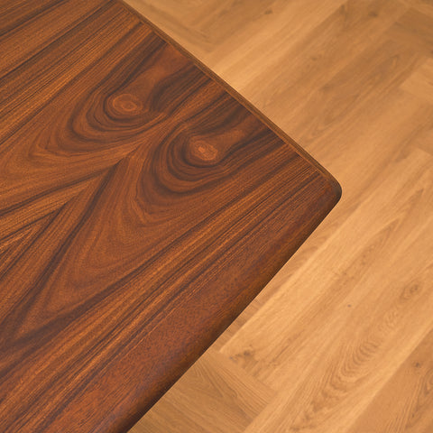 Danish oval dining table in Santos rosewood by Gudme Møbelfabrik