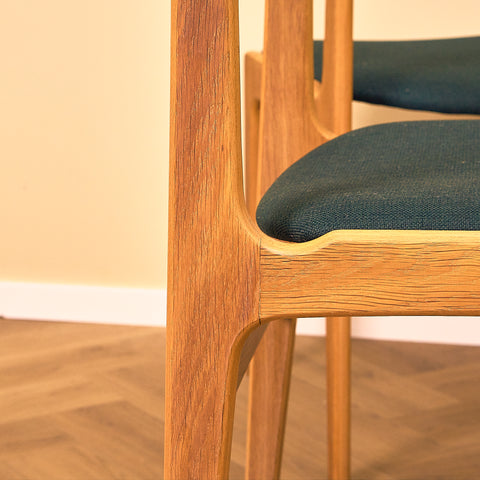 Danish set of 4 dining chairs in oak by Erik Buch for Nova