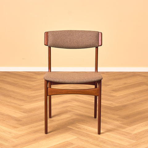 Danish dining chairs in teak, model 'Stol nr 4', by Thorsø Stole- och Møbelfabrik