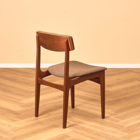 Danish dining chairs in teak, model 'Stol nr 4', by Thorsø Stole- och Møbelfabrik