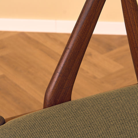 Danish dining chairs in walnut, model 31 by Kai Kristiansen