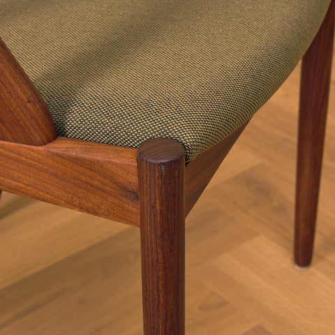 Danish dining chairs in walnut, model 31 by Kai Kristiansen