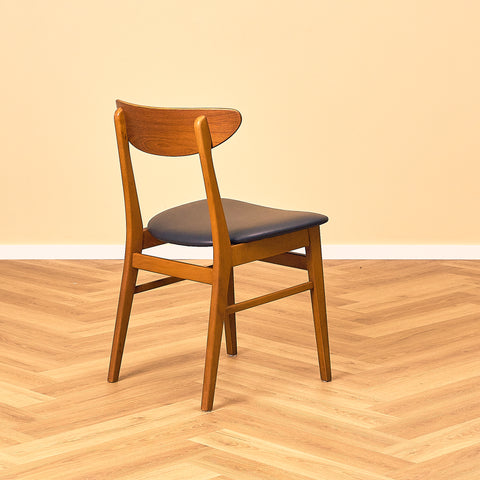 Danish set of 6 dining chairs in teak and beech, model 210, by Farstrup