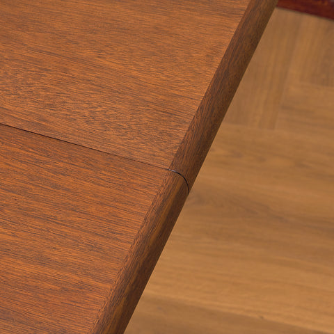 Danish oval dining table in mahogany by Skovby Møbelfabrik