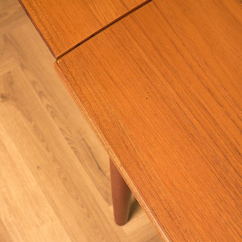 Danish dining table in teak