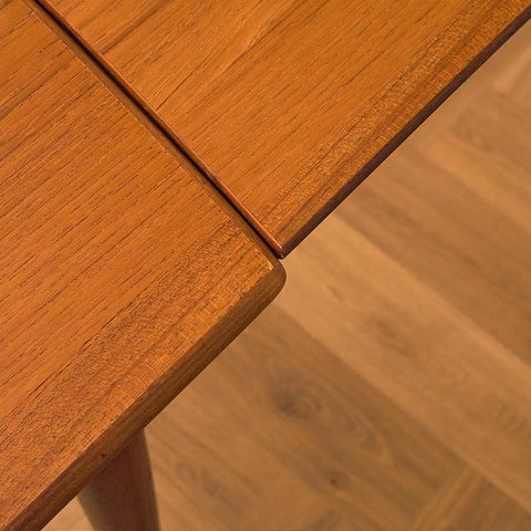 Danish dining table in teak